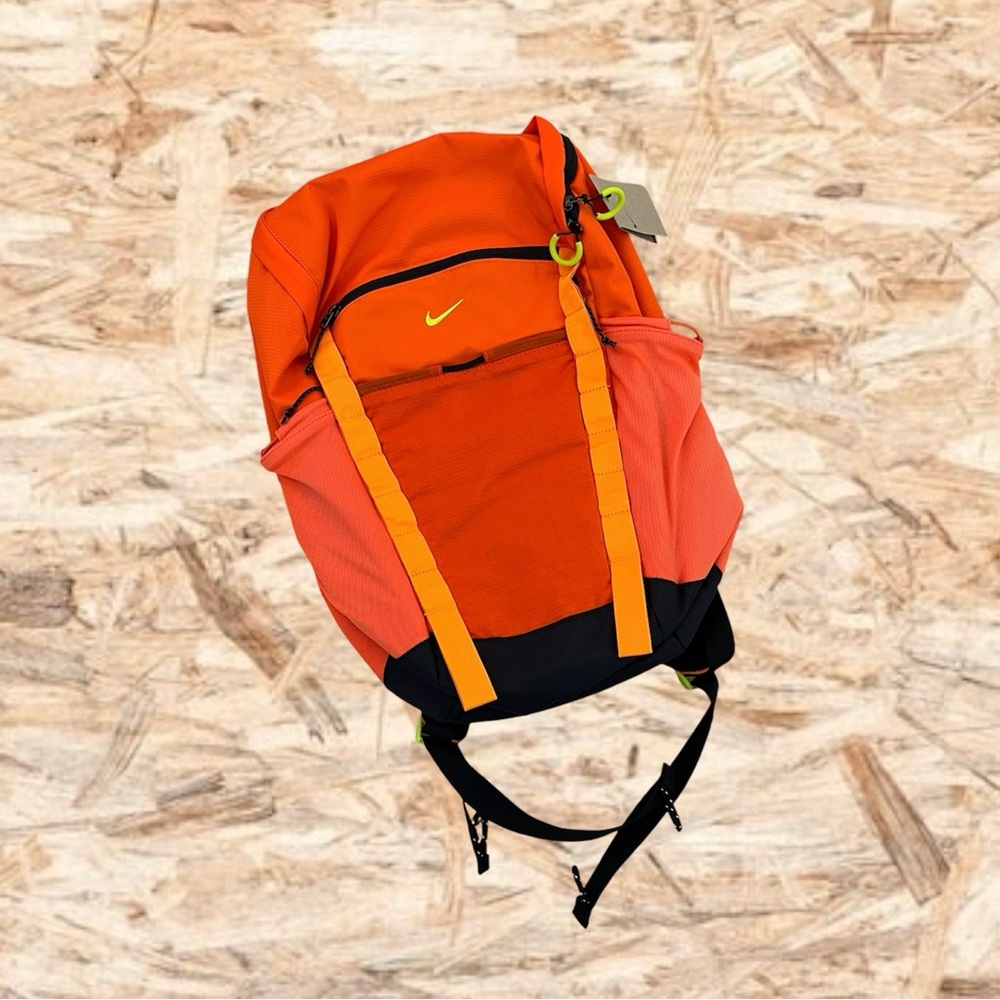✔️NWT✔️ NIKE Hike Safety Orange Backpack - Picture 2 of 13